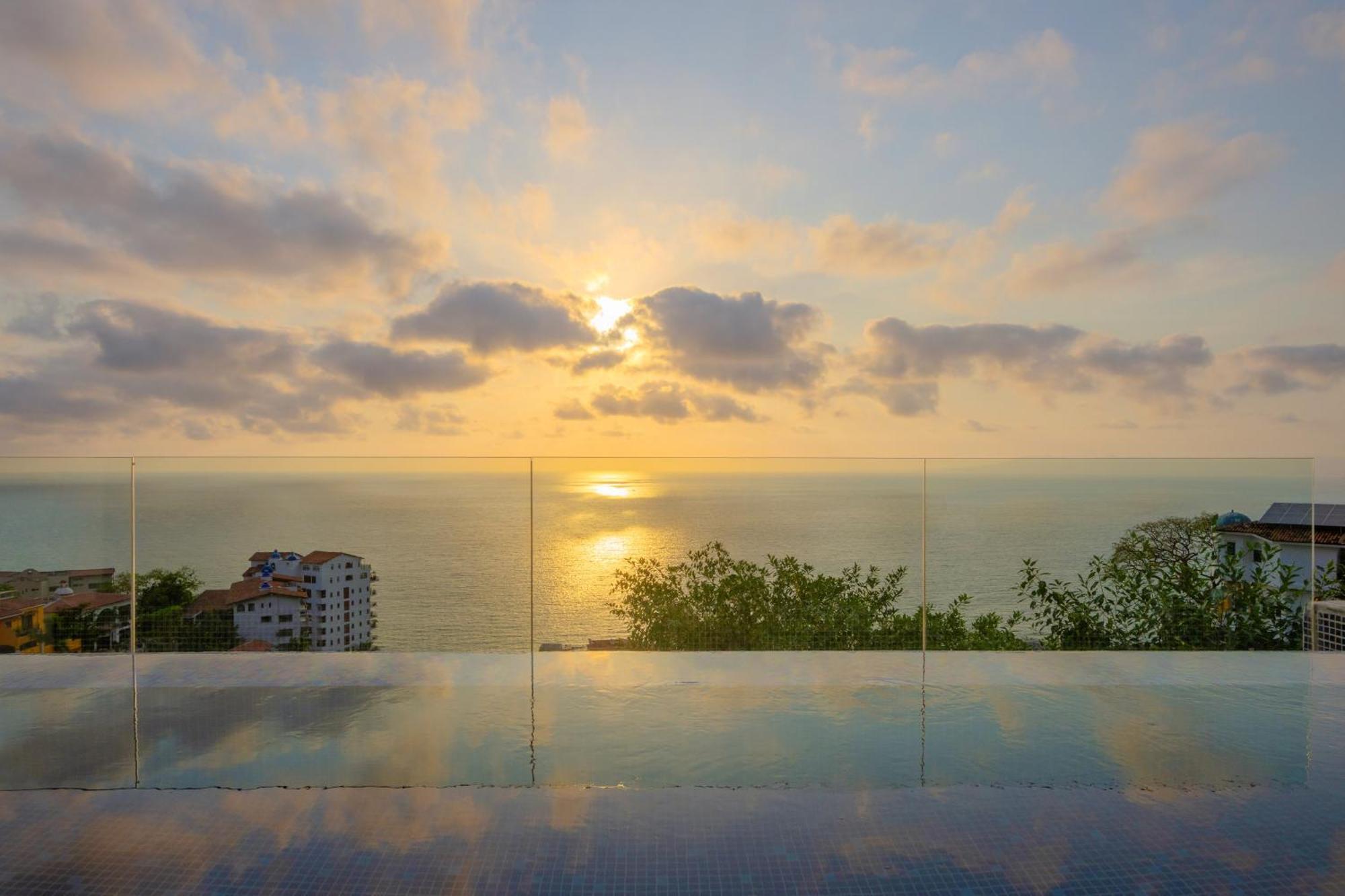 Villa Divina Luxury Boutique - Adults Only Puerto Vallarta Bagian luar foto